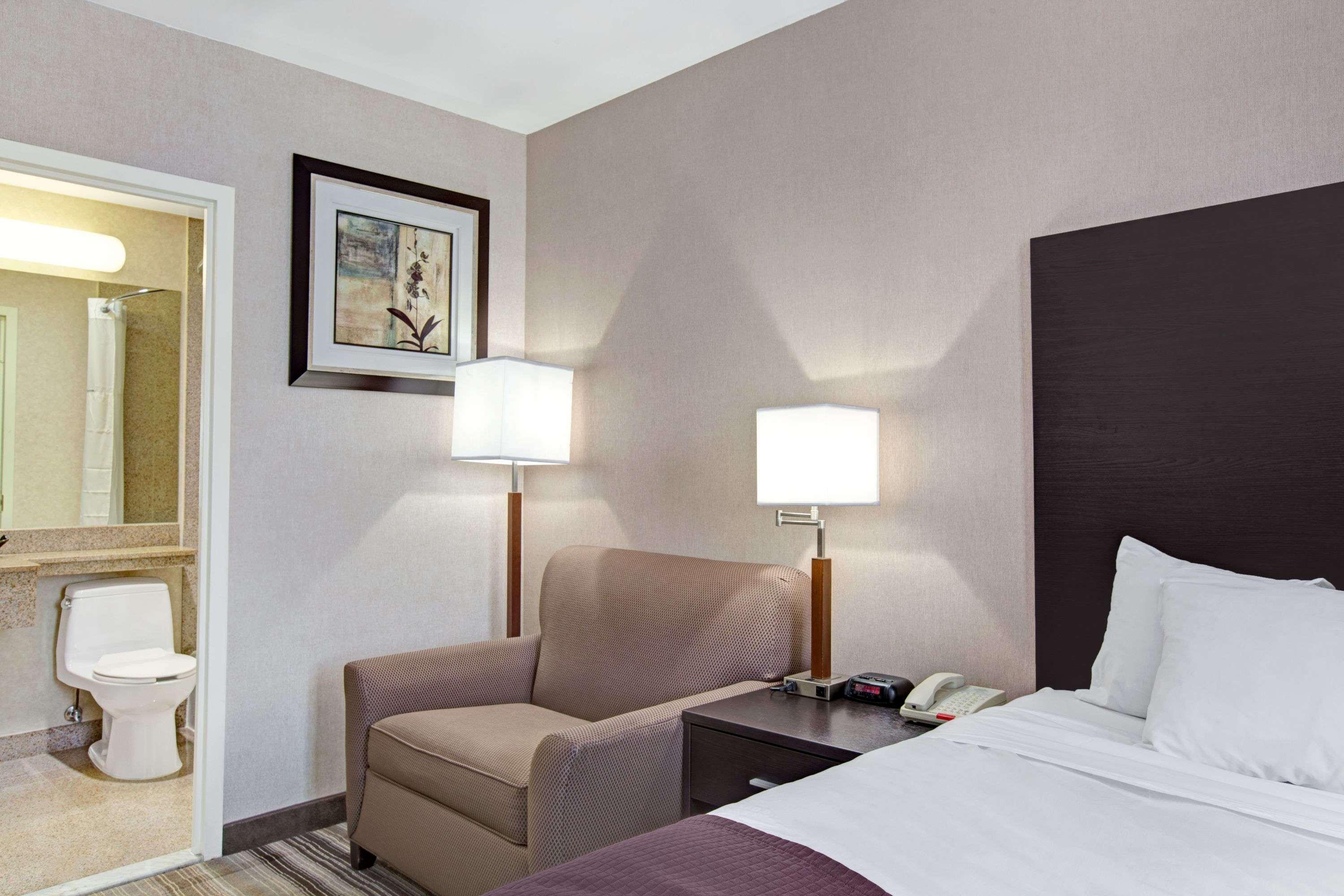 ניו יורק Days Inn By Wyndham Jamaica / Jfk Airport מראה חיצוני תמונה